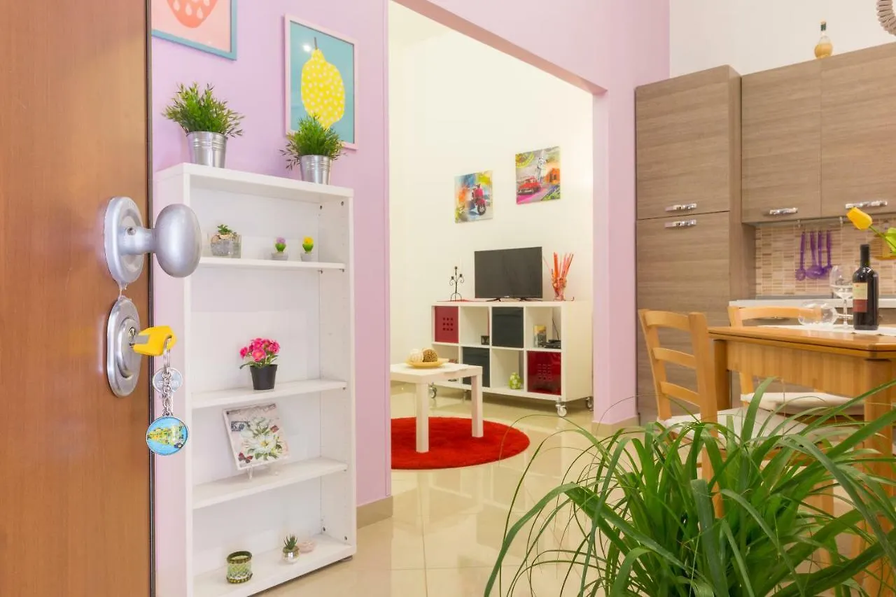 Appartamento Home Ciraulo centro storico Aeroporto di Catania Fontana Rossa