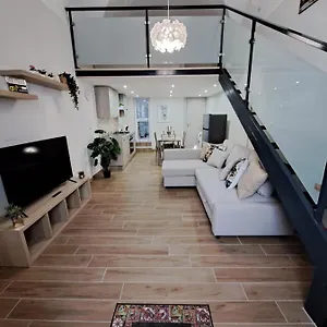 https://privitera-home.catania-hotels.net
